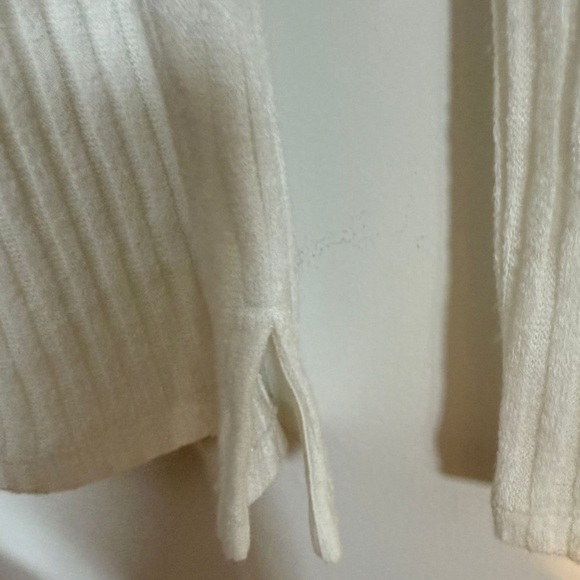 Wilfred Free Ribbed Knit Turtleneck Sweater – Off-White – Size XS - Picture 3 of 7
